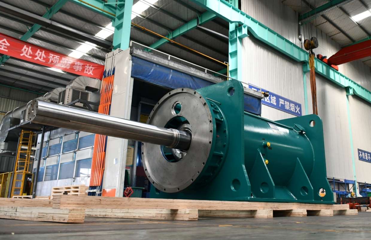 TYZS500係列鋰電砂磨機用水冷永磁直（zhí）驅電機