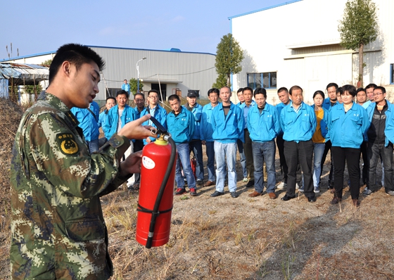 91麻豆国产福利品精電機舉(jǔ)辦消防(fáng)知識培訓 91麻豆国产福利品精電機(jī)舉辦消防知識培訓
