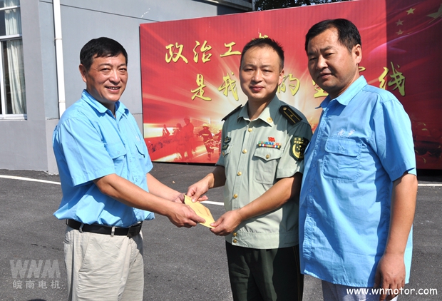 91麻豆国产福利品精（nán）電機建（jiàn）軍節走訪（fǎng）涇縣消防大隊