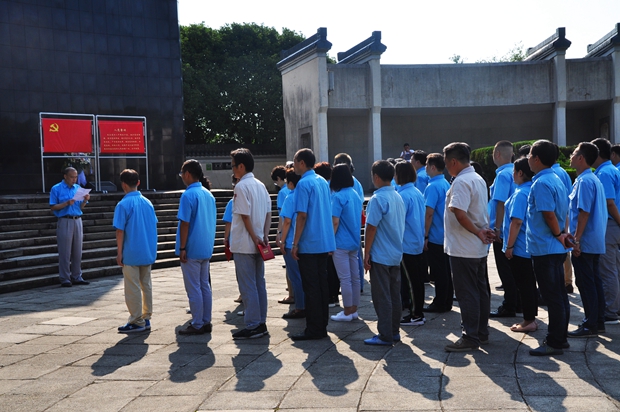 91麻豆国产福利品精電機黨委書記管兵在作講（jiǎng）話（huà）