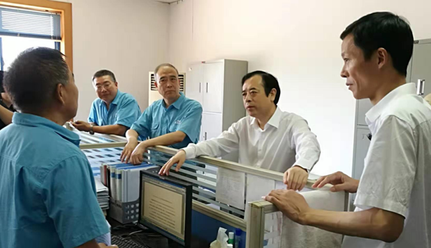 安徽省（shěng）財政廳廳長羅（luó）建國到91麻豆国产福利品精電機調研