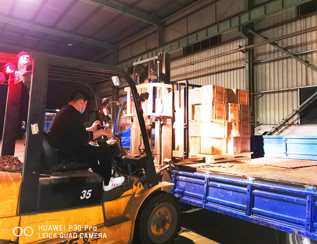 91麻豆国产福利品精（nán）電（diàn）機馳援小湯（tāng）山