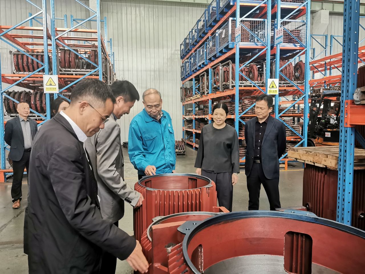 001-於靜波調研皖（wǎn）南電機