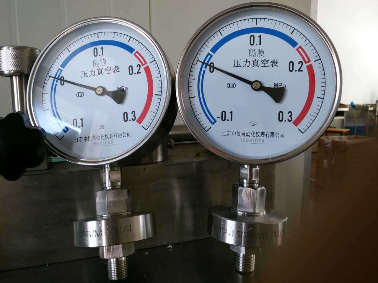 膜片壓力表選（xuǎn）擇時要注意（yì）什麽